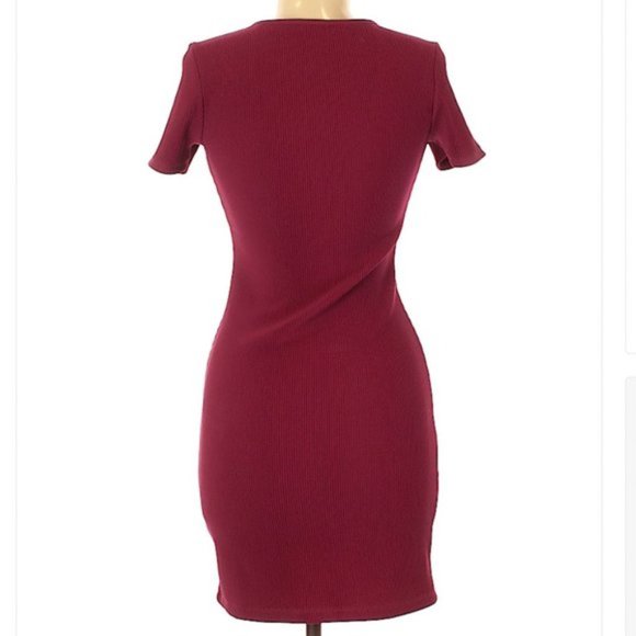 Express Ribbed Zip Front Dress - Picture 4 of 4